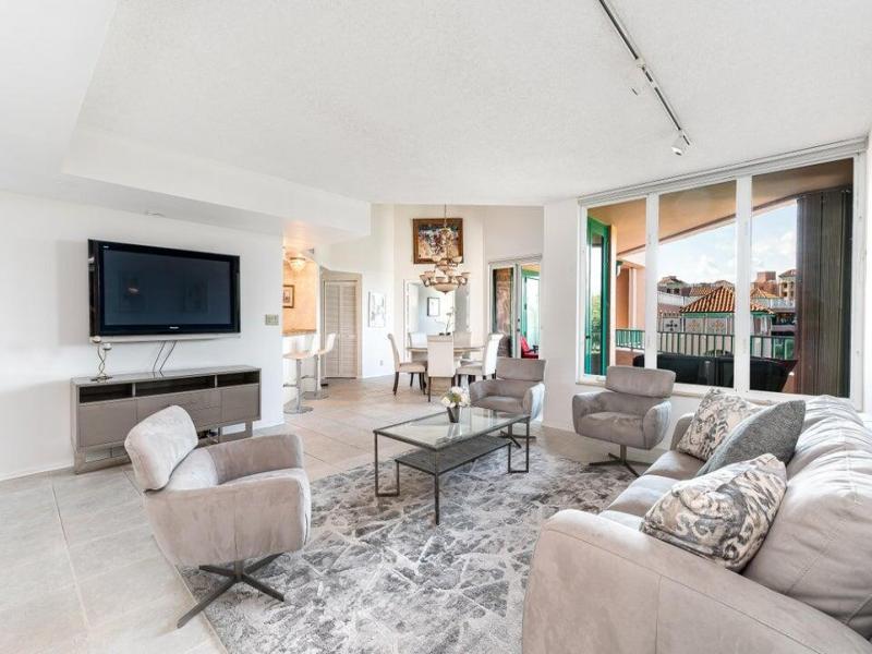 MLS #RX-11002654 image #0