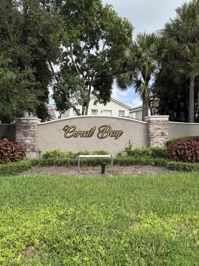 MLS #RX-11128345 image #0