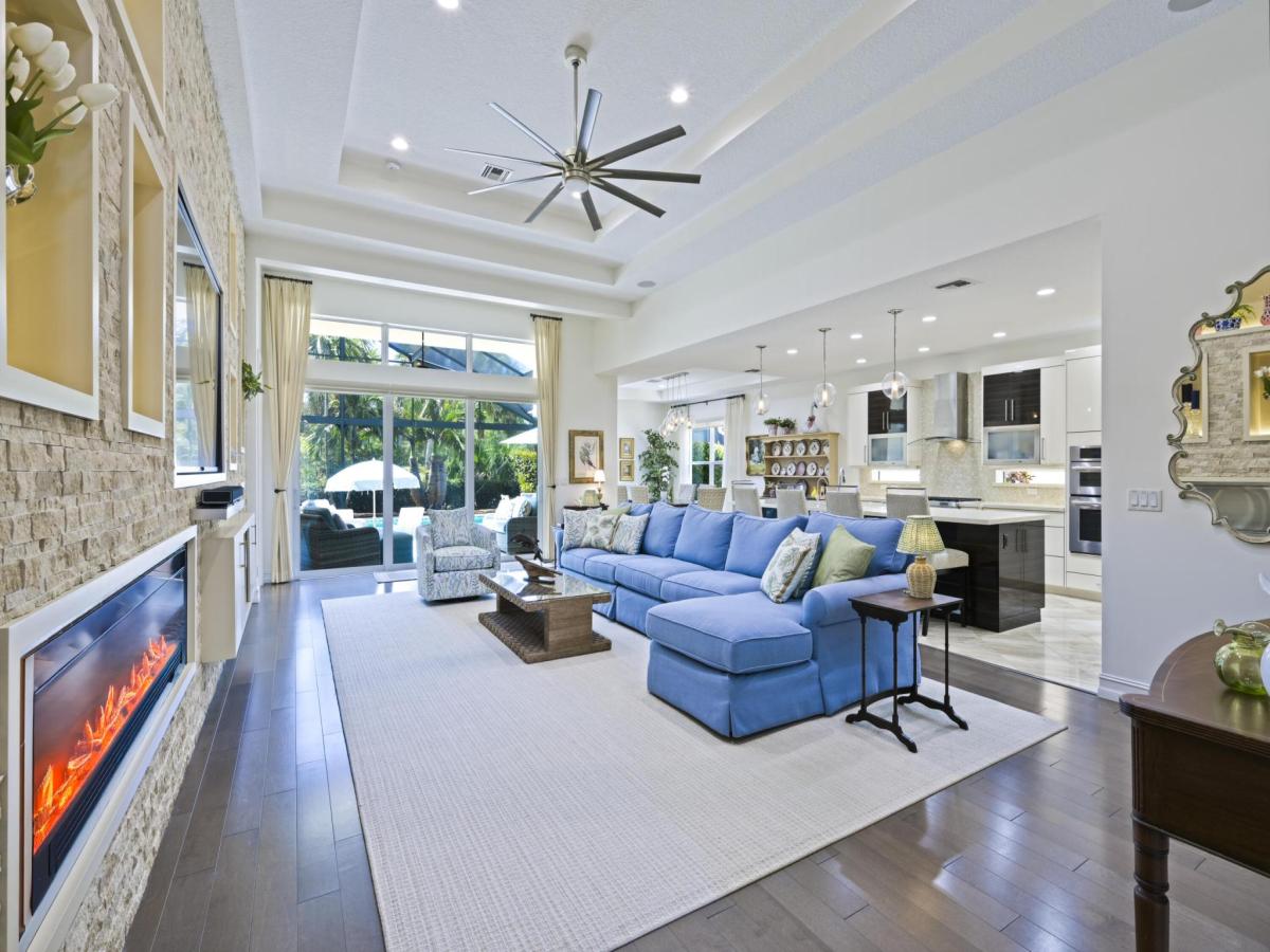 MLS #RX-11128465 image #0