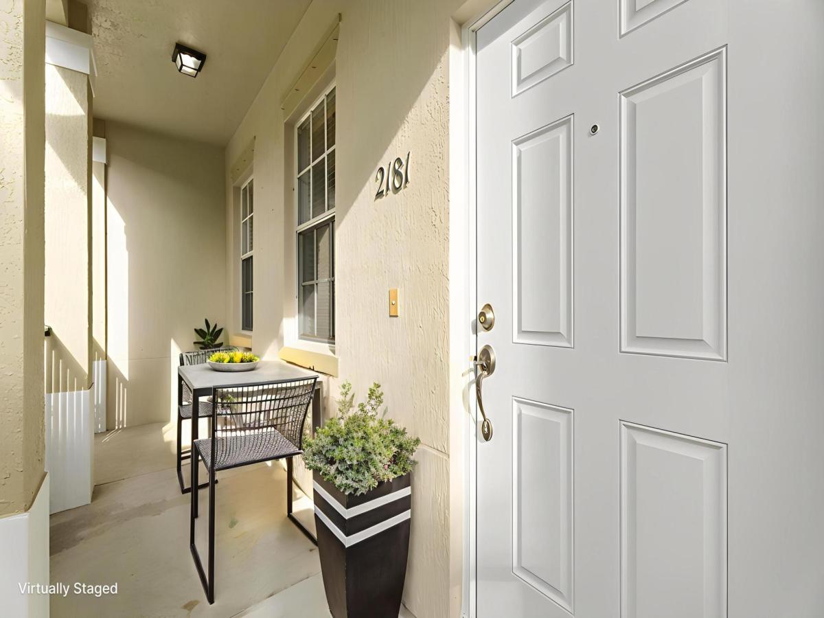 MLS #RX-11128633 image #0