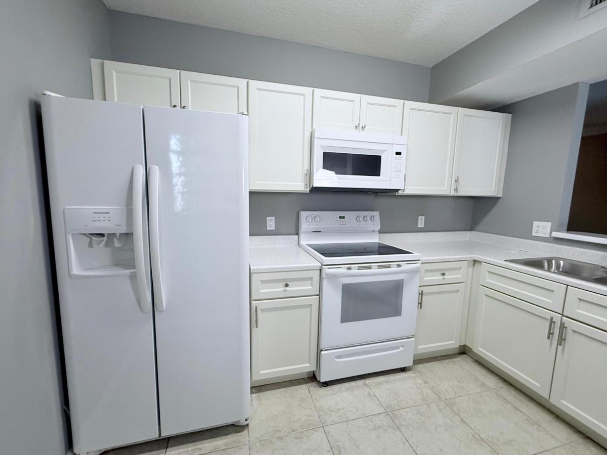 MLS #RX-11128903 image #0