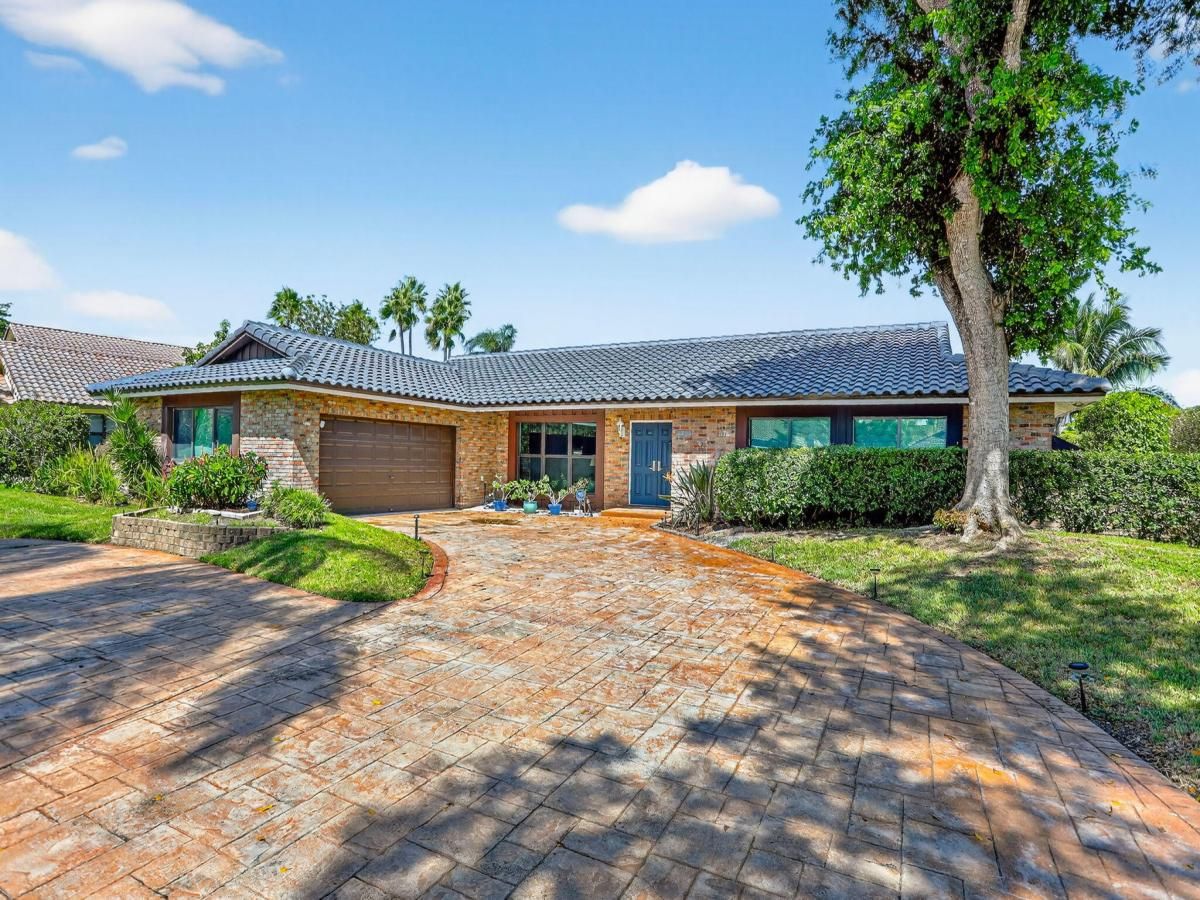 MLS #RX-11128909 image #0