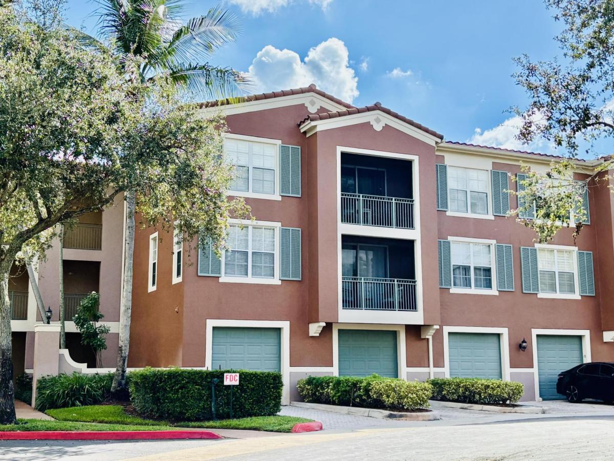 MLS #RX-11128919 image #0