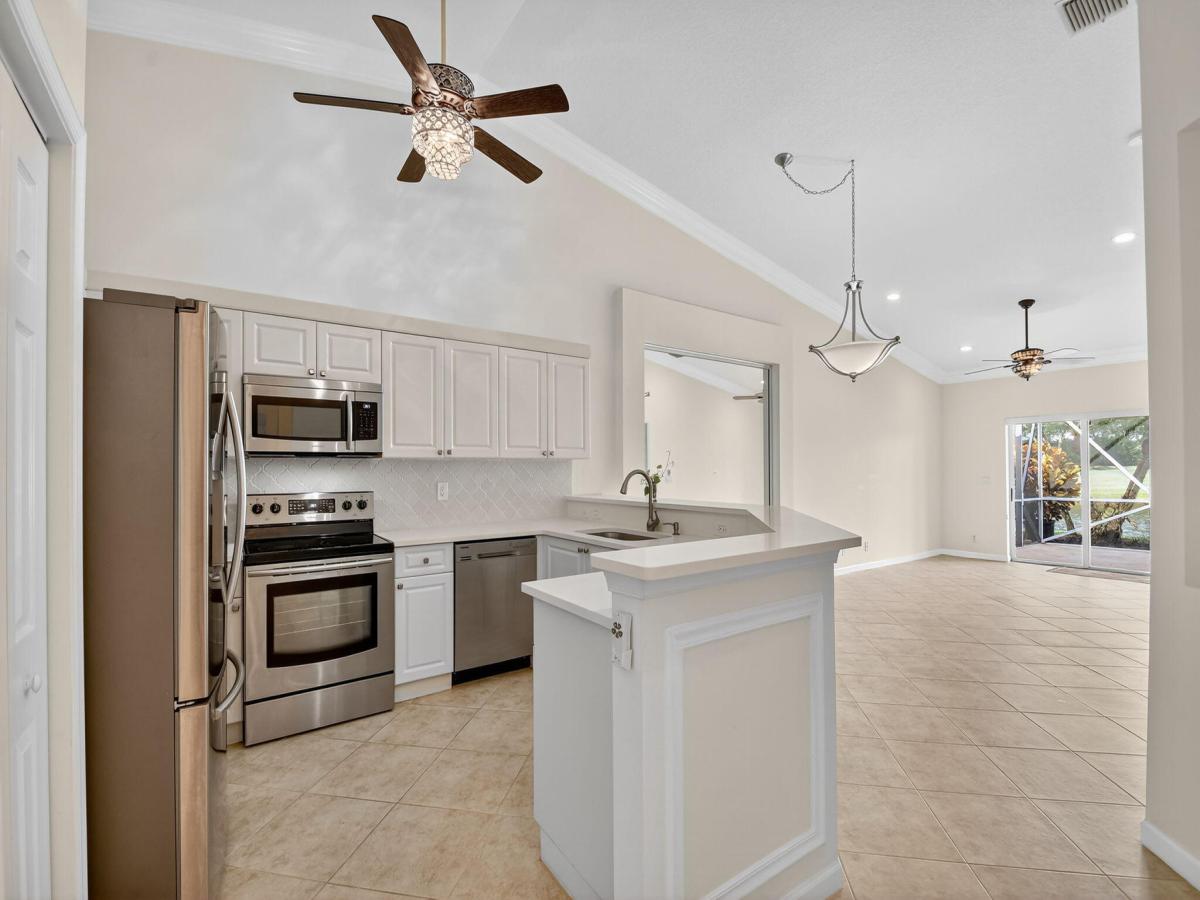 MLS #RX-11129071 image #0