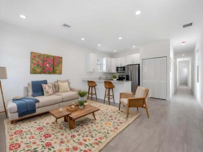 MLS #RX-11129279 image #0