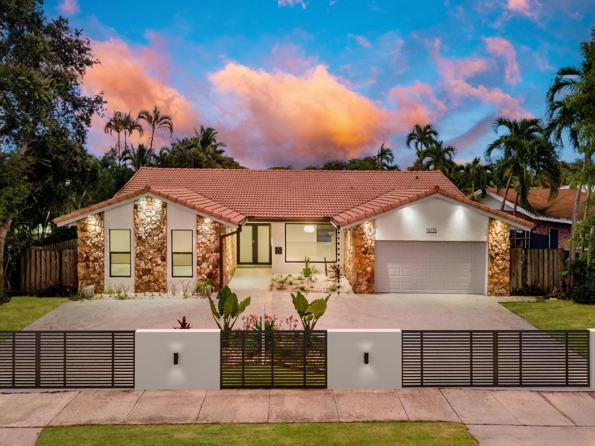 MLS #RX-11129618 image #0