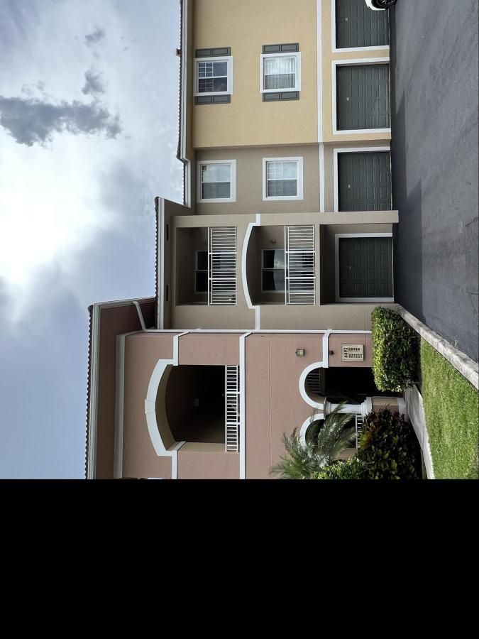 MLS #RX-11122255 image #0