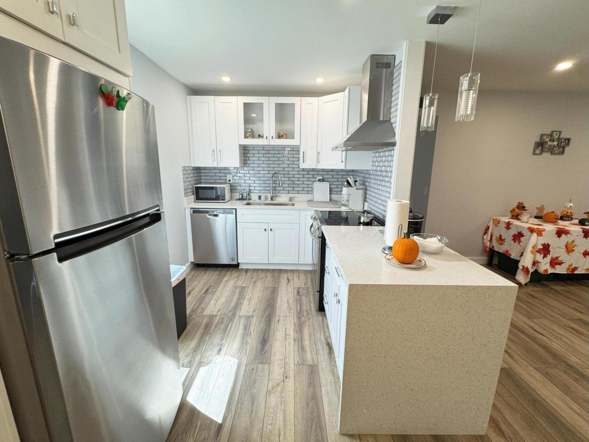 MLS #RX-11129919 image #0