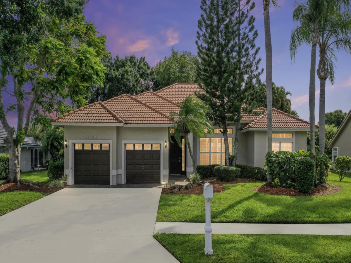 MLS #RX-11130036 image #0