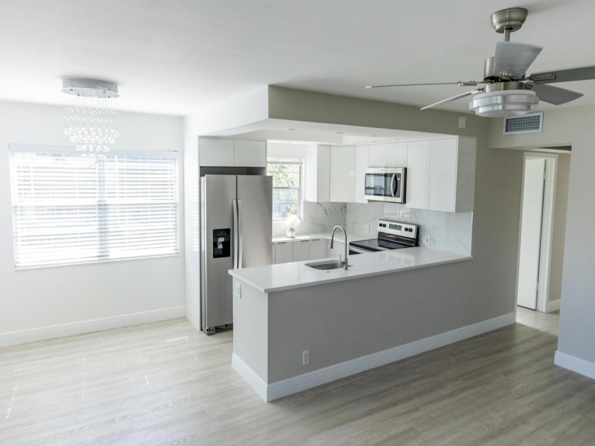 MLS #RX-11130209 image #0