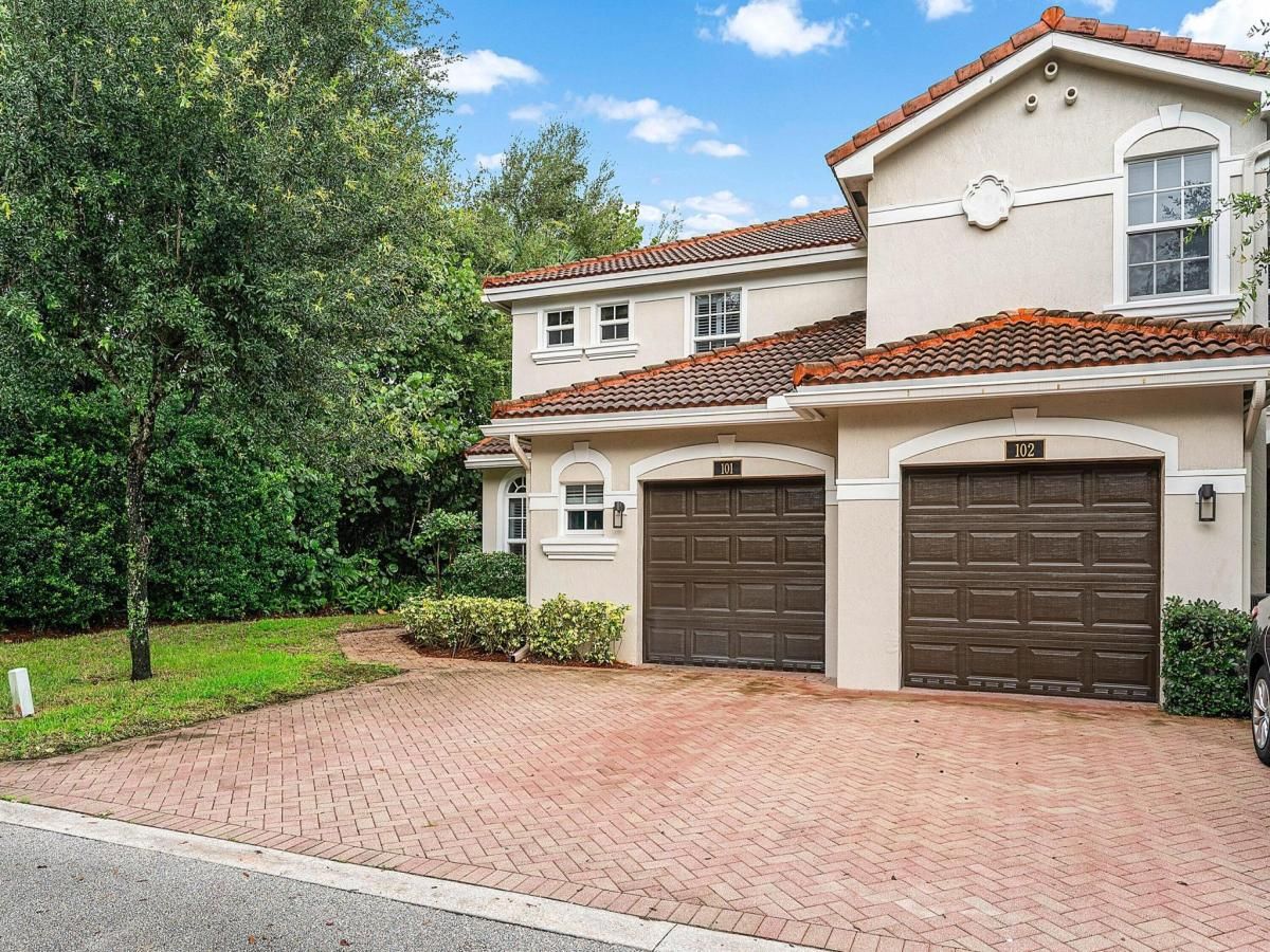 MLS #RX-11130370 image #0