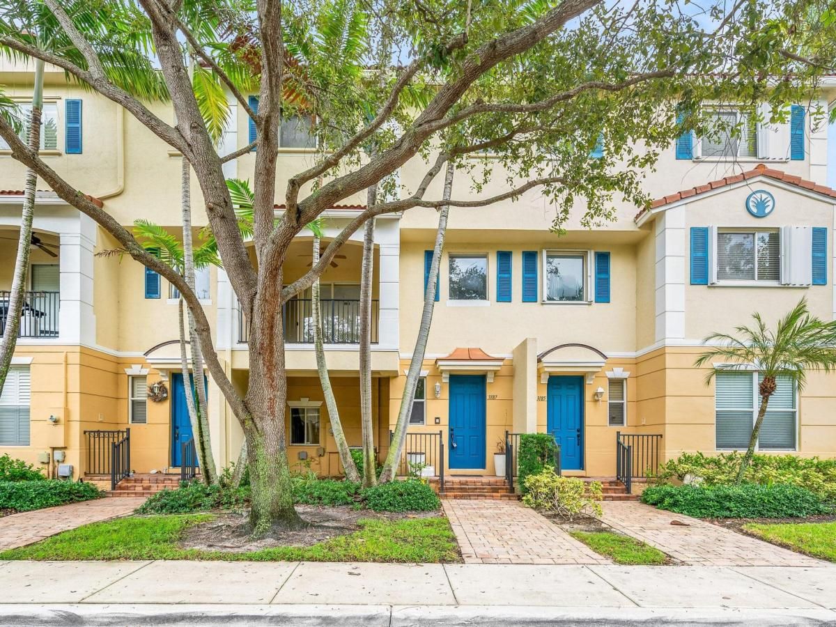 MLS #RX-11130393 image #0