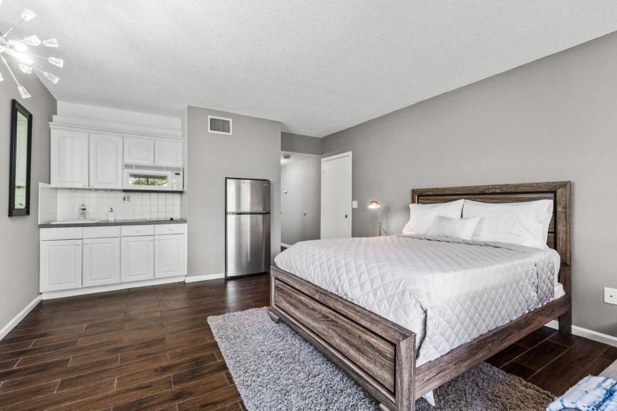 MLS #RX-11130451 image #0