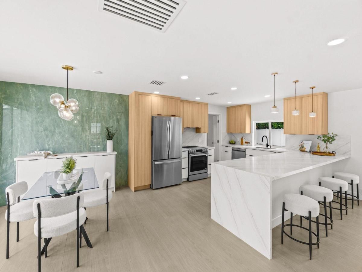 MLS #RX-11130531 image #0