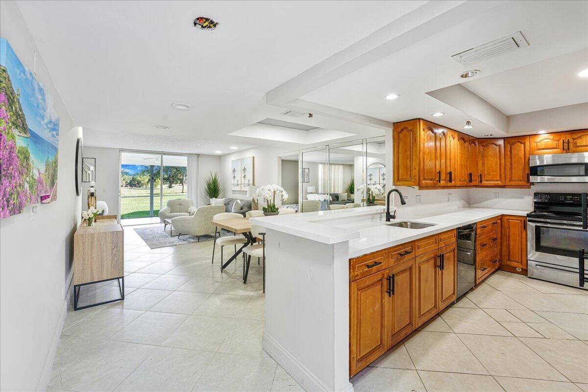 MLS #RX-11089133 image #0