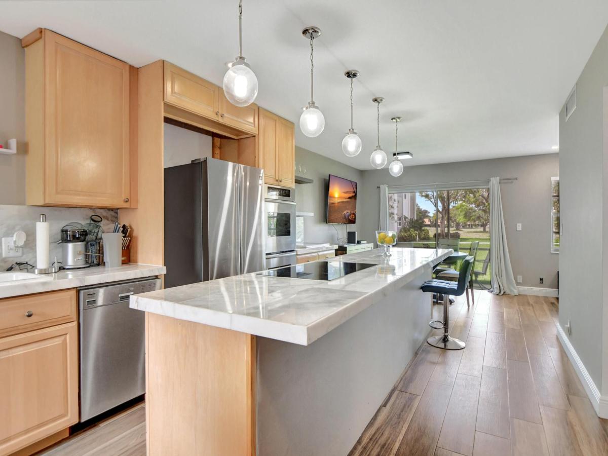 MLS #RX-11131016 image #0