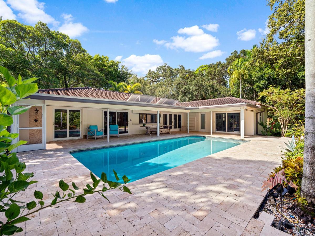 MLS #RX-11131039 image #0