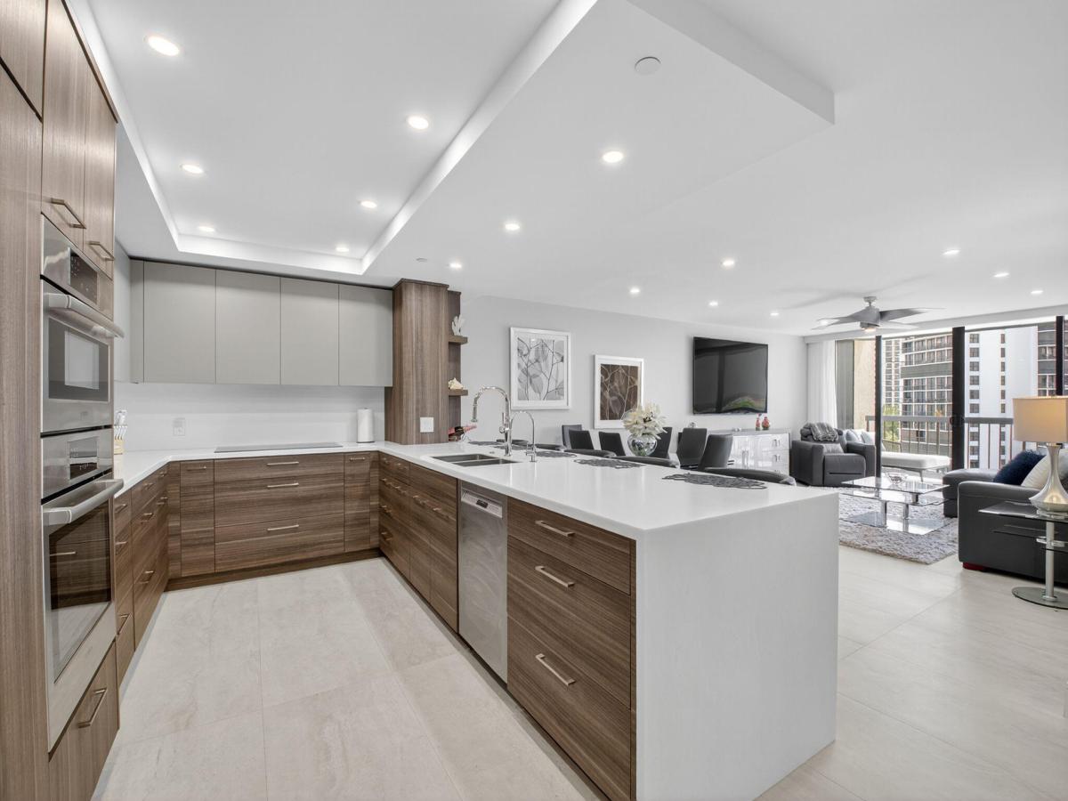 MLS #RX-11131061 image #0