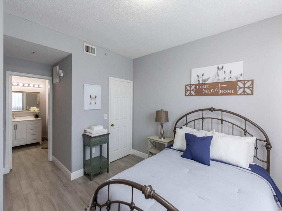 MLS #RX-11131097 image #0