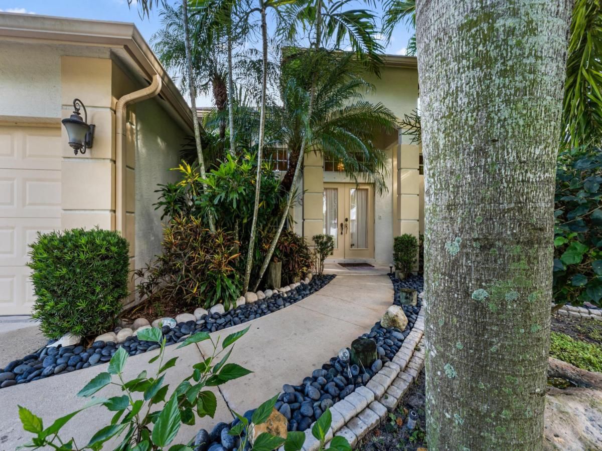 MLS #RX-11131174 image #0