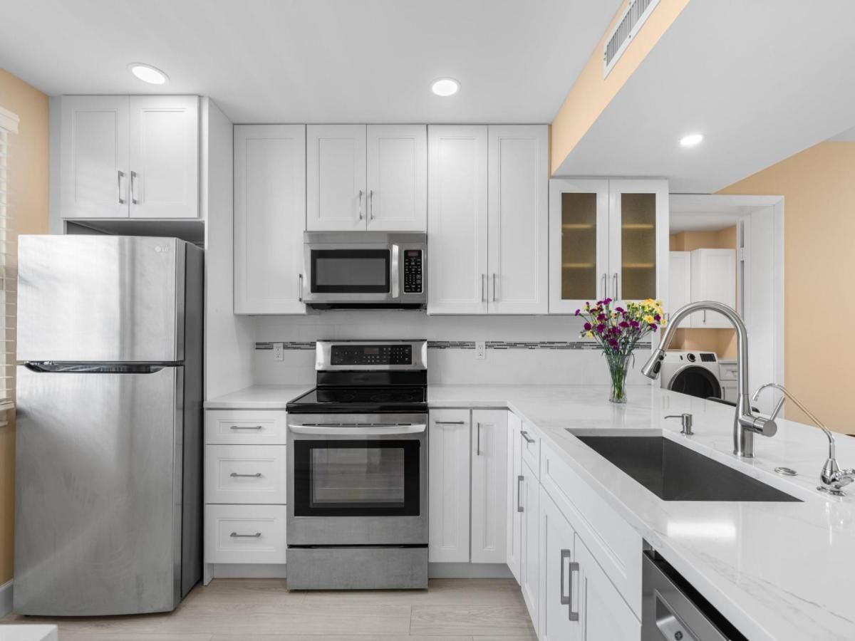 MLS #RX-11060560 image #0