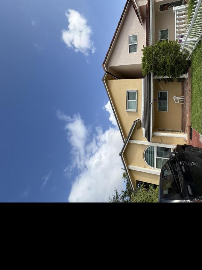 MLS #RX-11131402 image #0
