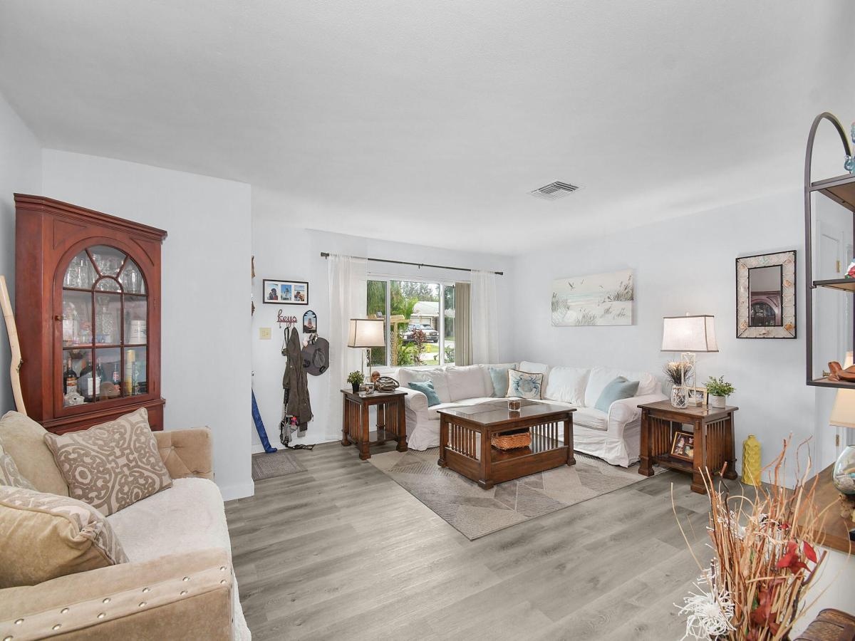 MLS #RX-11131572 image #0