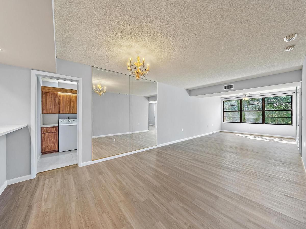 MLS #RX-11131790 image #0