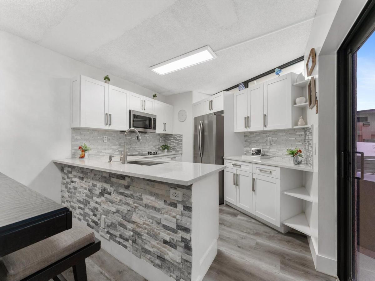 MLS #RX-11131796 image #0