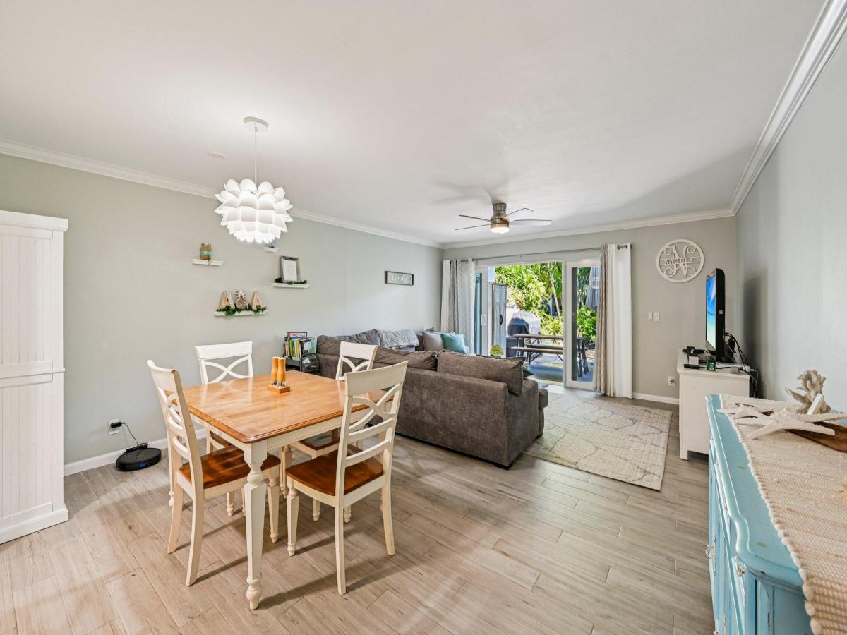 MLS #RX-11132042 image #0