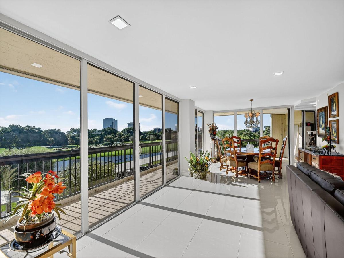 MLS #RX-11132079 image #0