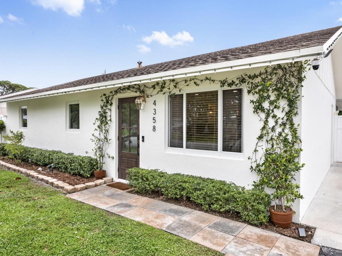 MLS #RX-11132080 image #0