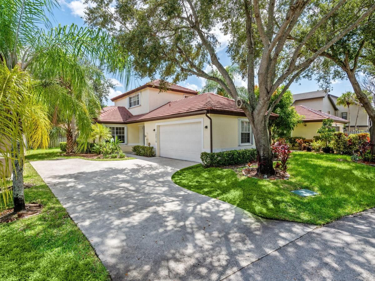 MLS #RX-11132094 image #0