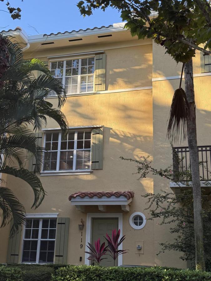 MLS #RX-11132353 image #0