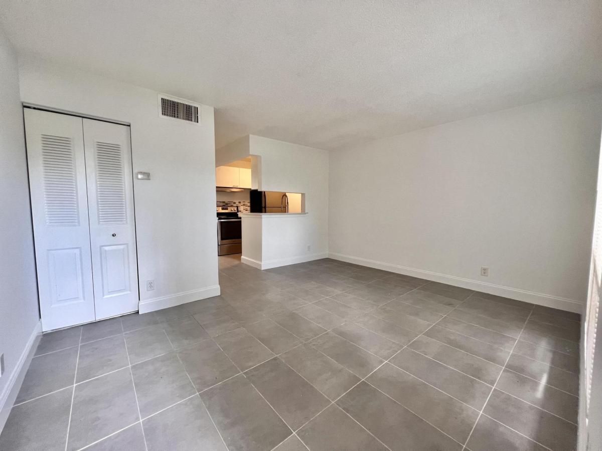 MLS #RX-11132458 image #0