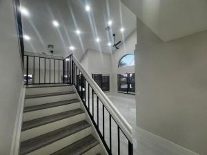 MLS #RX-11132572 image #0