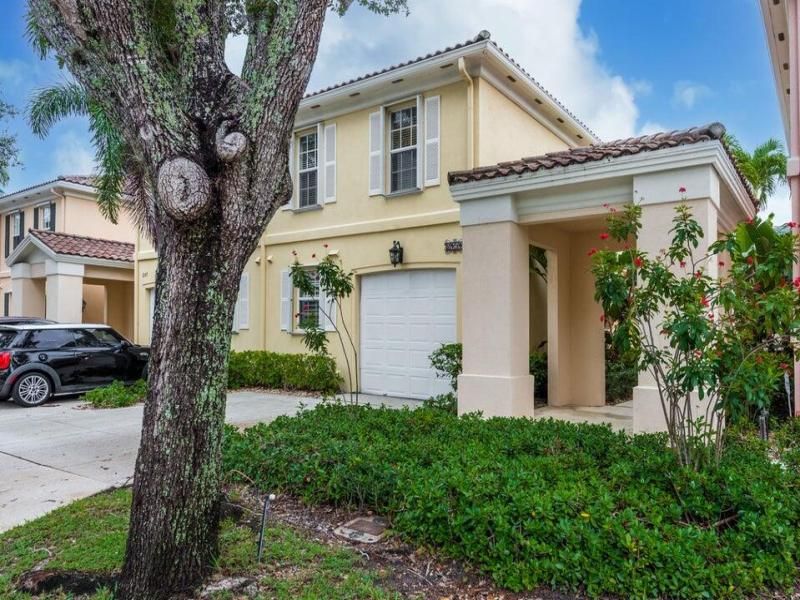 MLS #RX-11132956 image #0