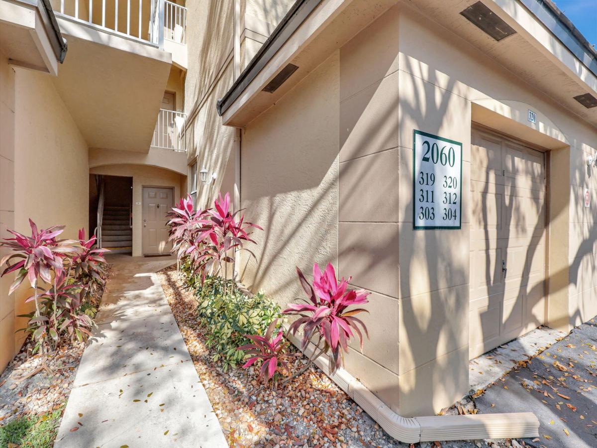 MLS #RX-11133057 image #0