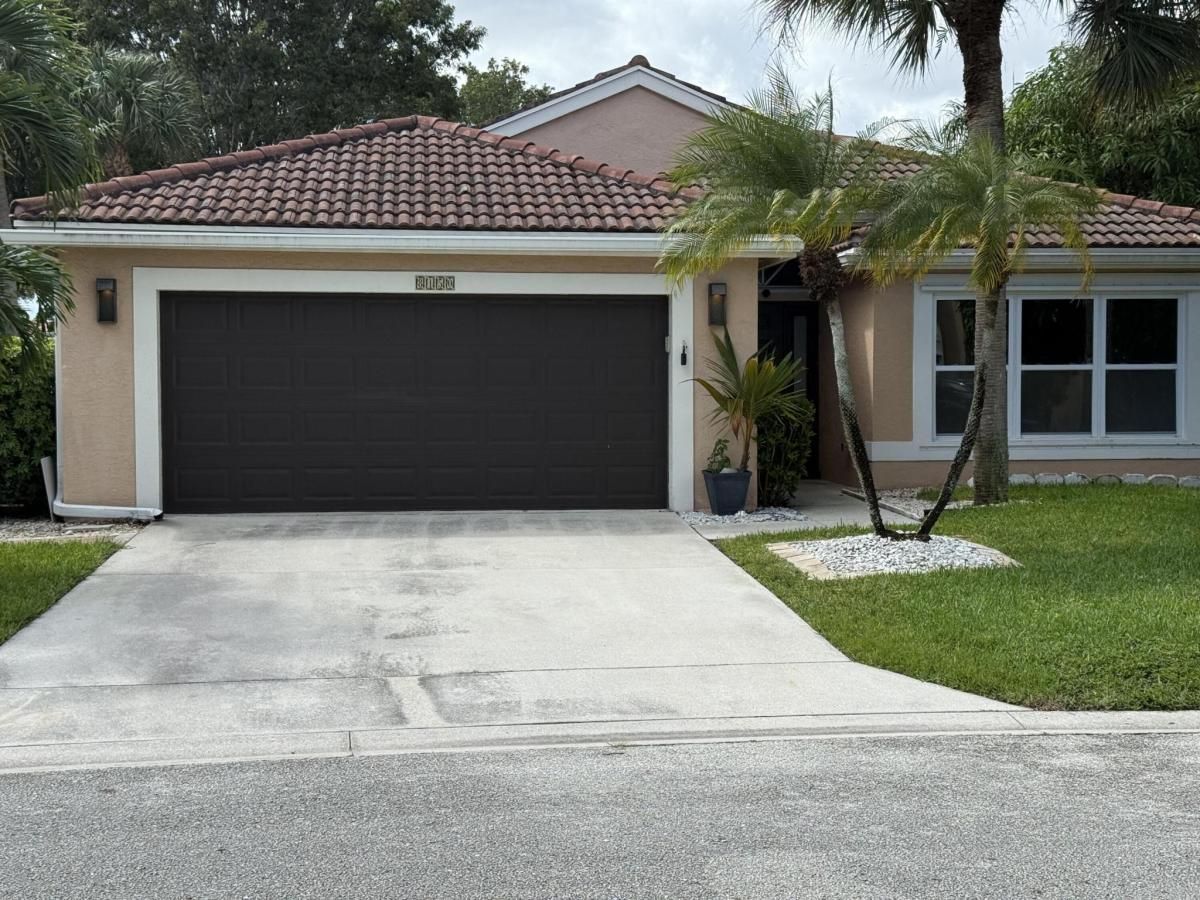 MLS #RX-11133275 image #0