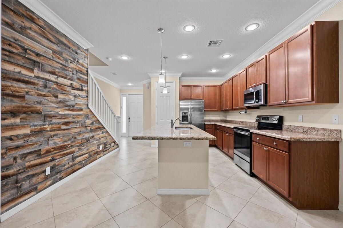 MLS #RX-11133500 image #0