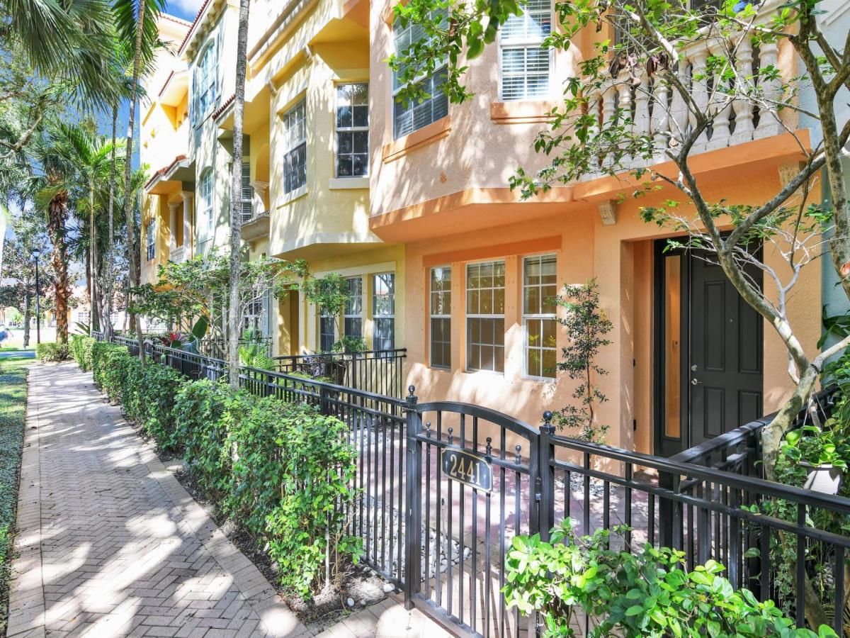 MLS #RX-11133508 image #0