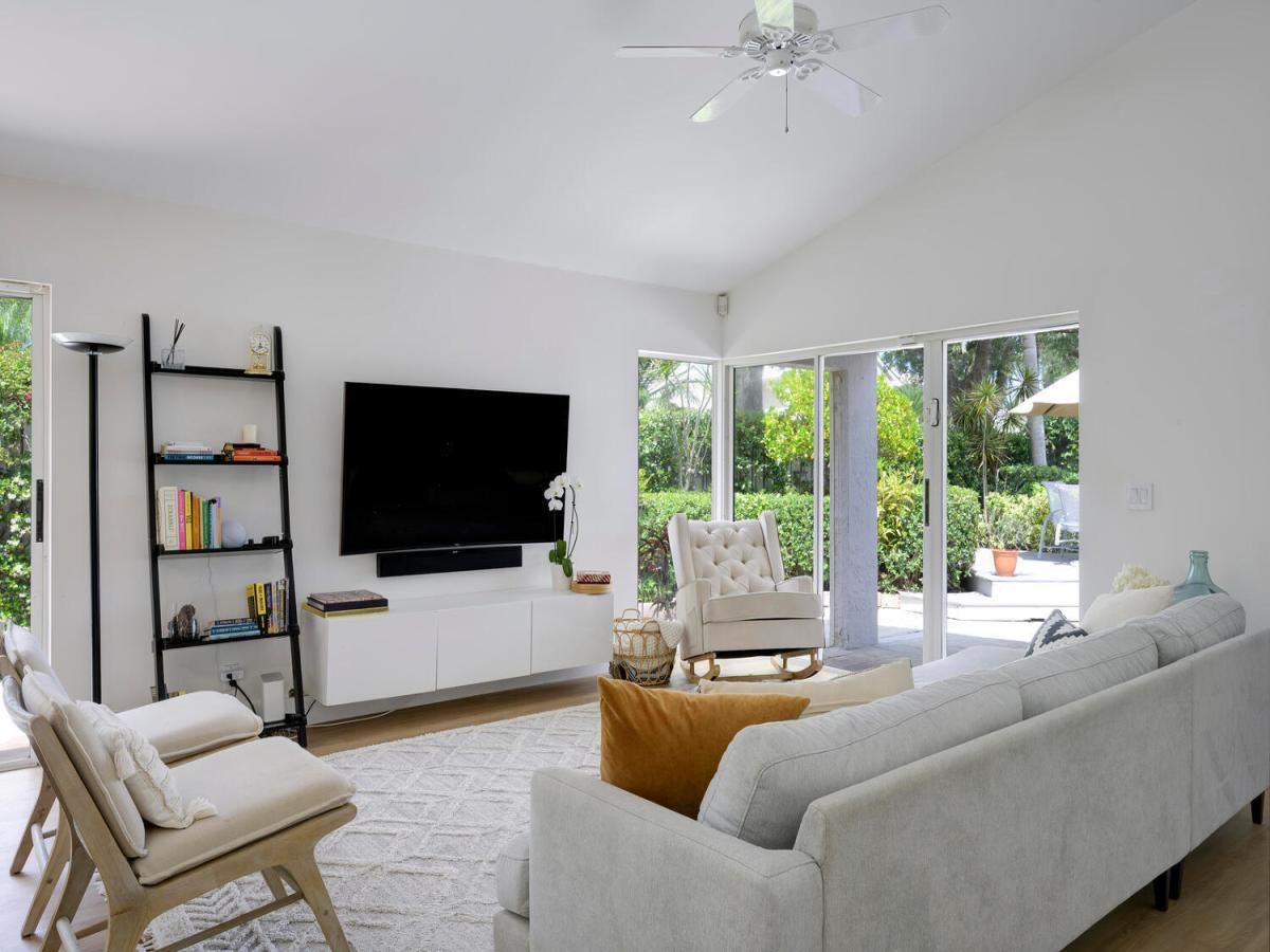 MLS #RX-11133538 image #0