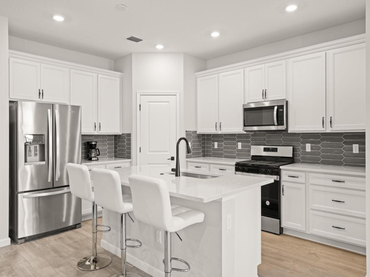 MLS #RX-11133732 image #0