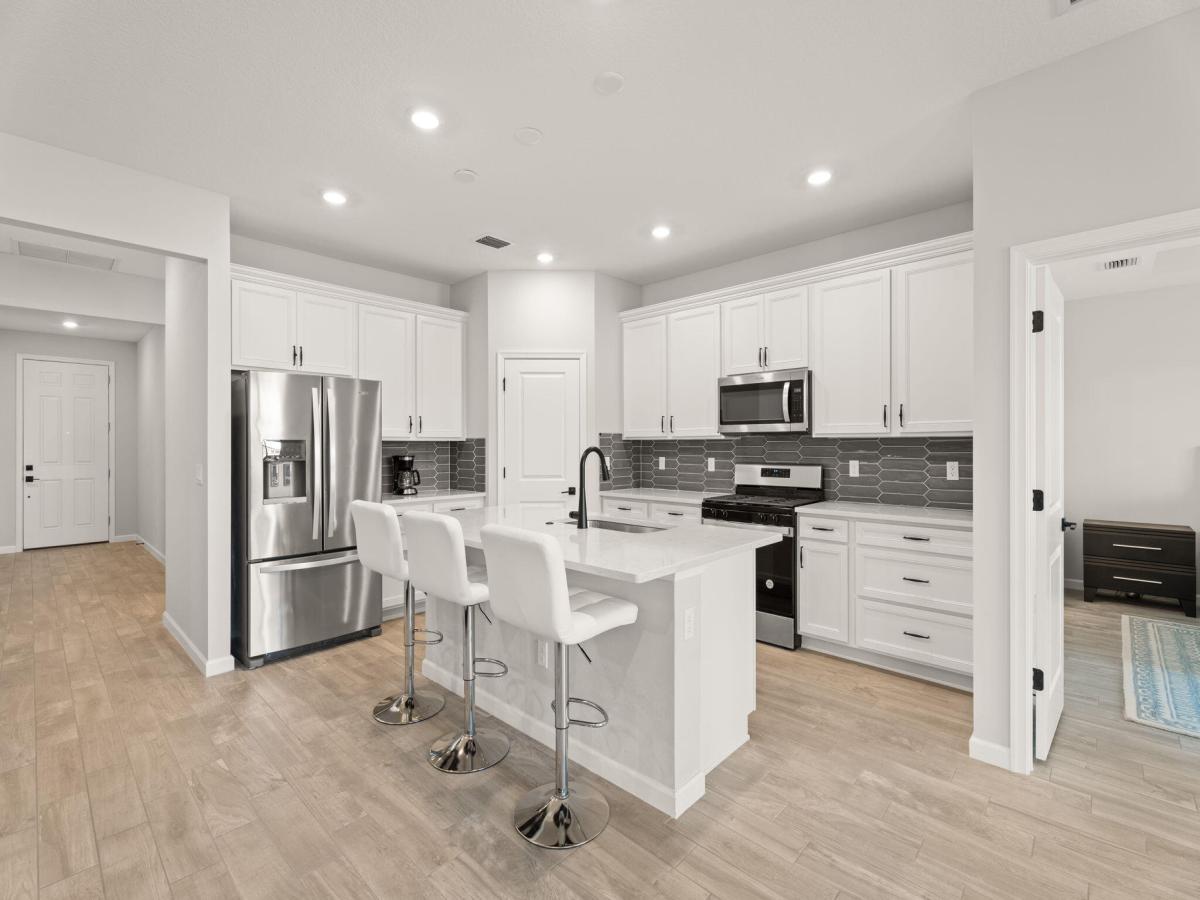 MLS #RX-11133732 image #0