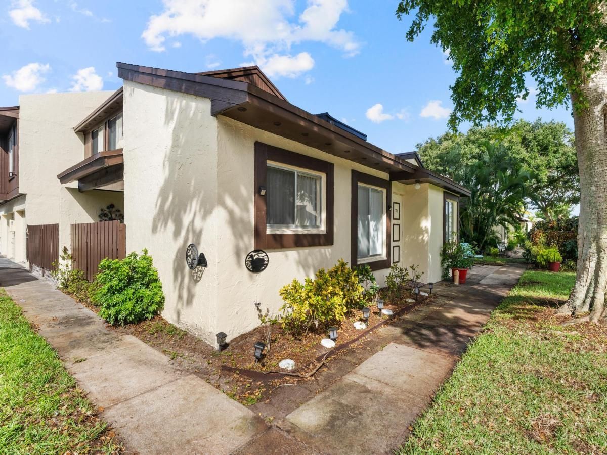 MLS #RX-11133834 image #0