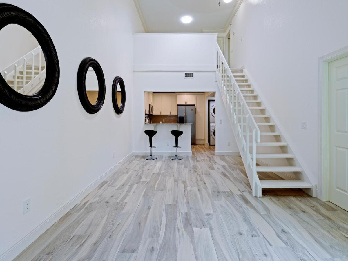 MLS #RX-11133923 image #0