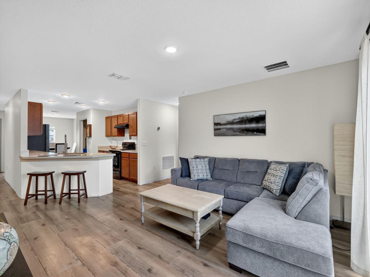 MLS #RX-11133972 image #0