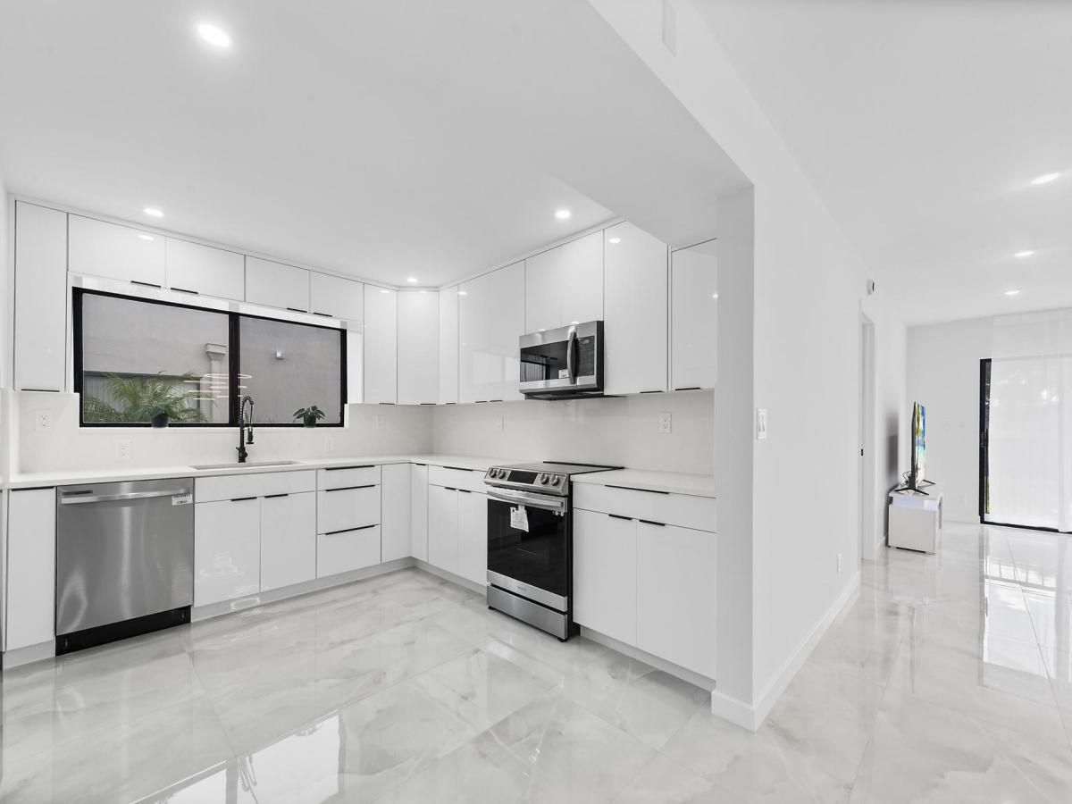 MLS #RX-11097740 image #0