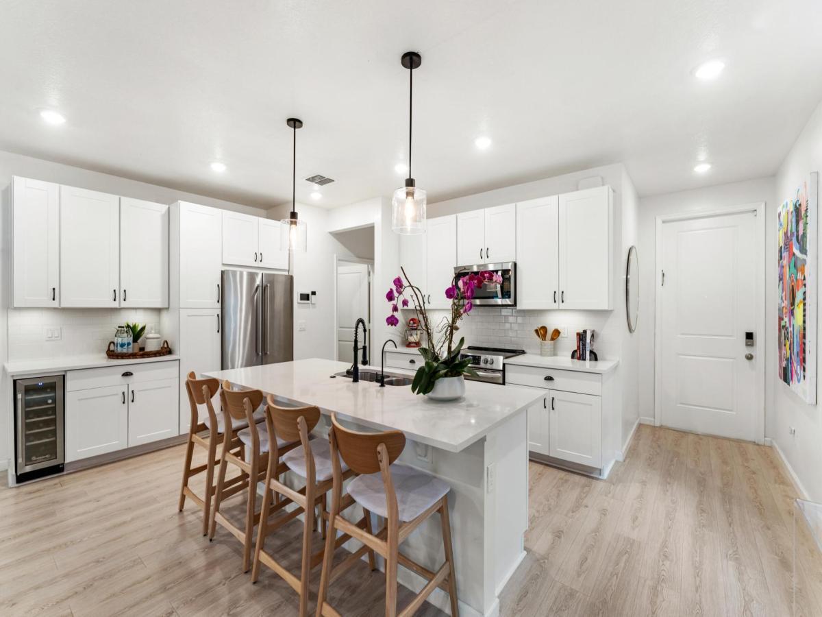 MLS #RX-11134239 image #0