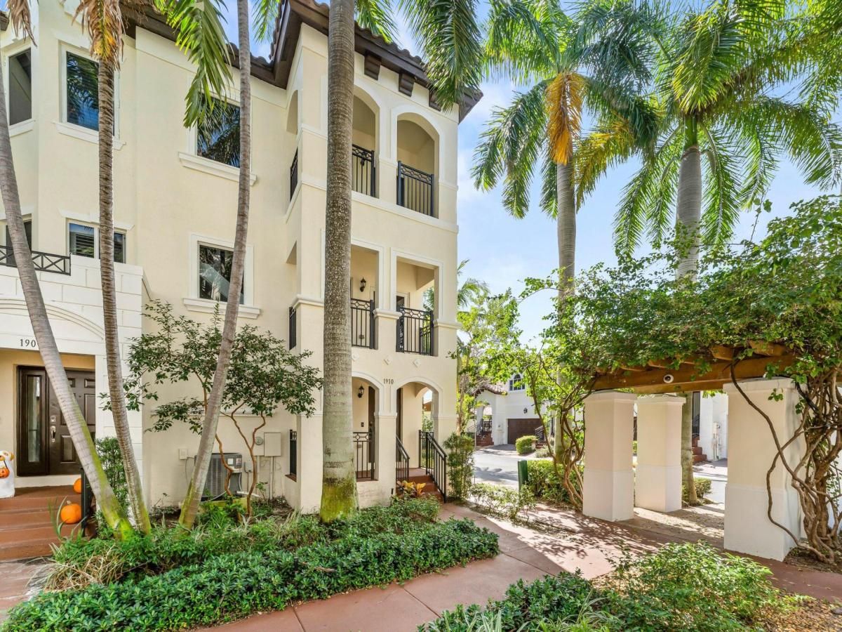 MLS #RX-11134296 image #0